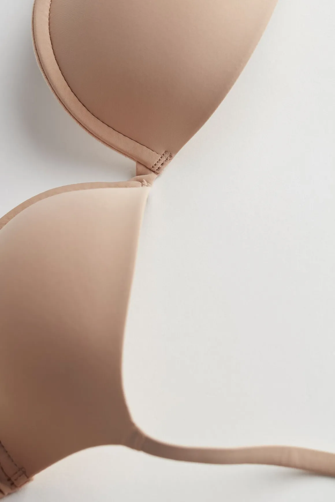 Biustonosz Push-up Bellissima z Mikrofibry